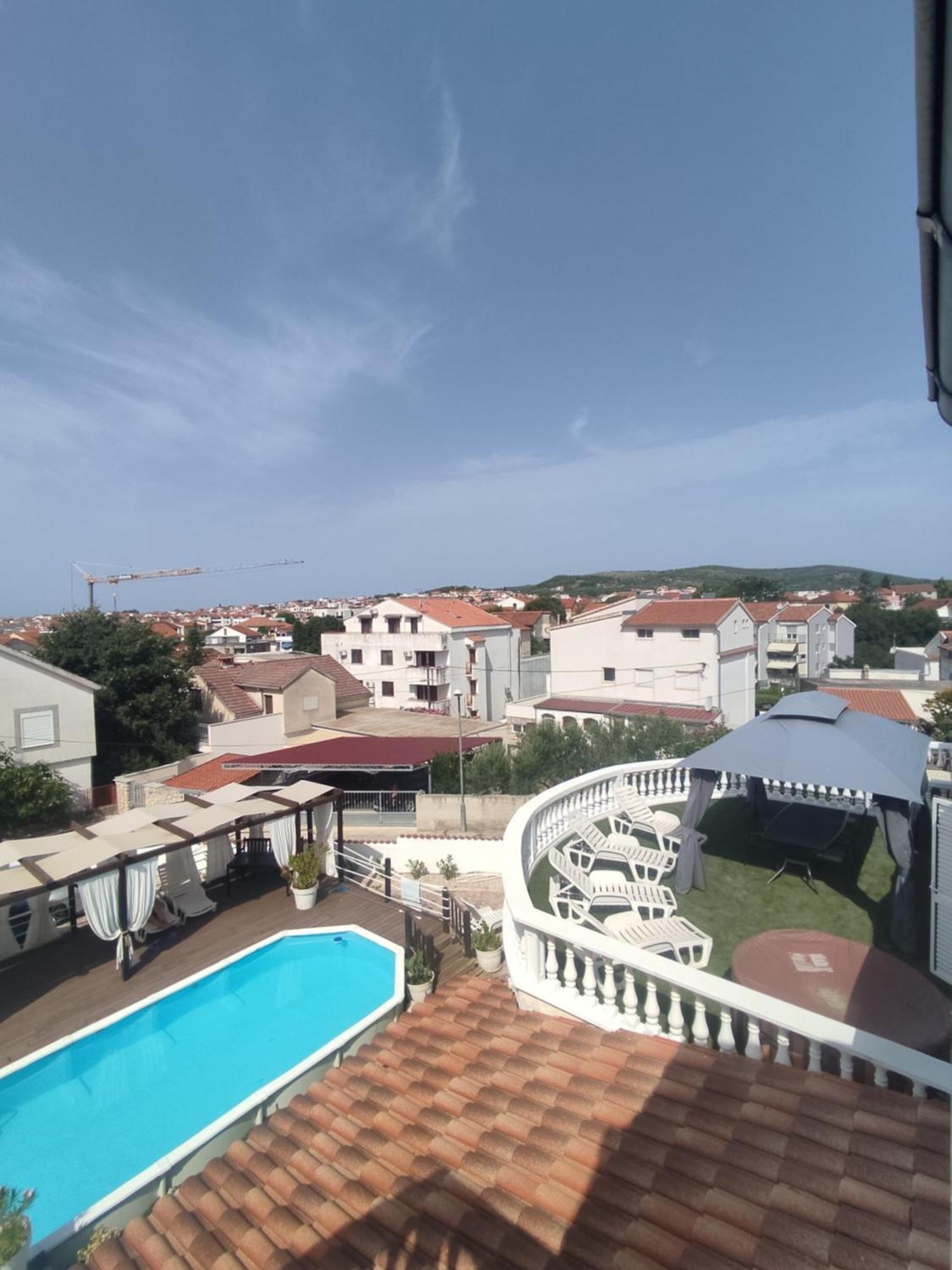 Apartments Villa Dalmatina Vodice Buitenkant foto